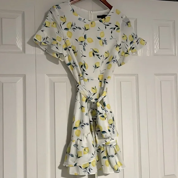 Lemon yellow summer dress Lemon yellow summer dress